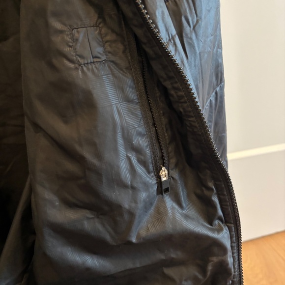 NIKE LEBRON JAMES 6 MEN'S SIZE M BLACK PUFFER QUILTED JACKET - Picture 6 of 14